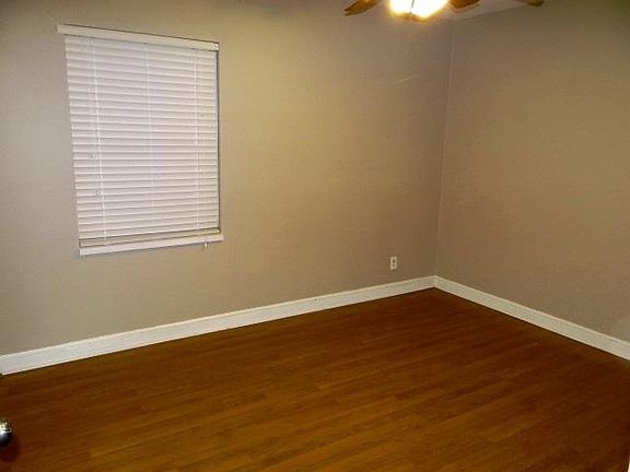 4th image of 761 Coralie St