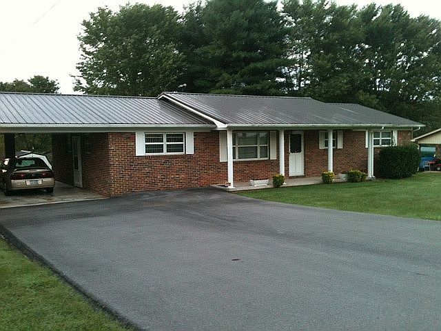 1st image of 2112 Brown Dr