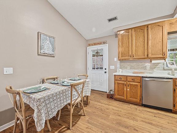 5th image of 3520 Pointe Cove Cir