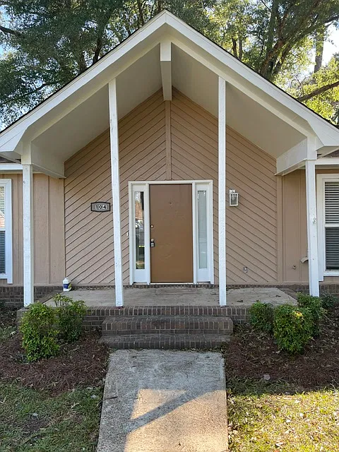 4 bed, 2000 sqft, $1,775 — Photo 3