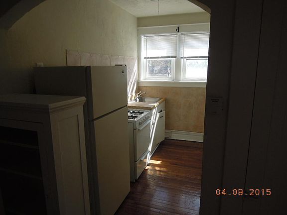 5th image of 7389 Maple Ave APT 306