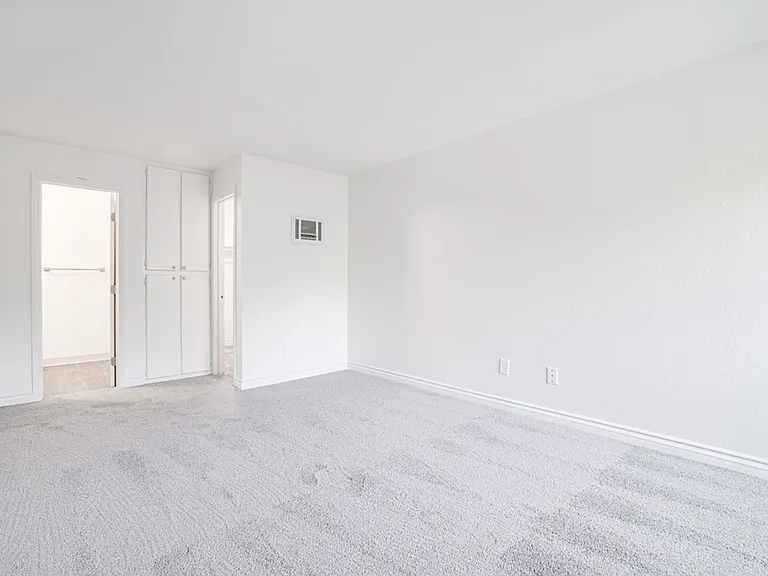One park Apartments — Photo 67