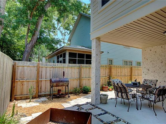3rd image of 324 Palmetto St