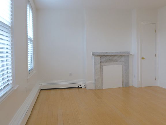 4th image of 14 Milford St