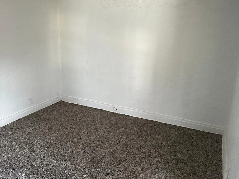 224 Maple St #1 — Photo 4