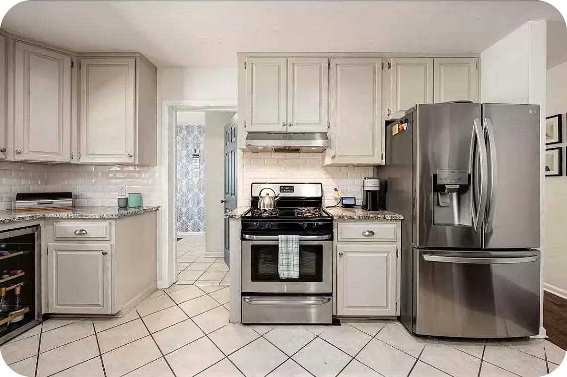 4 bed, 1875 sqft, $3,800 — Photo 4