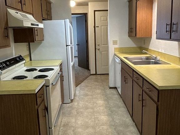 3rd image of 384-386 N 4th Ave #9