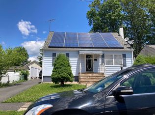 11 Center St, Dover, NJ 07801