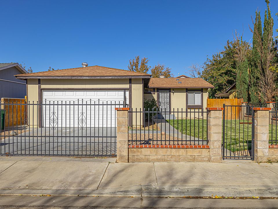 1st image of 2335 Rosewood Ave