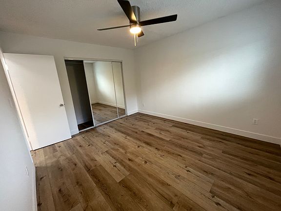 3rd image of 10736.5 Magnolia Blvd #11
