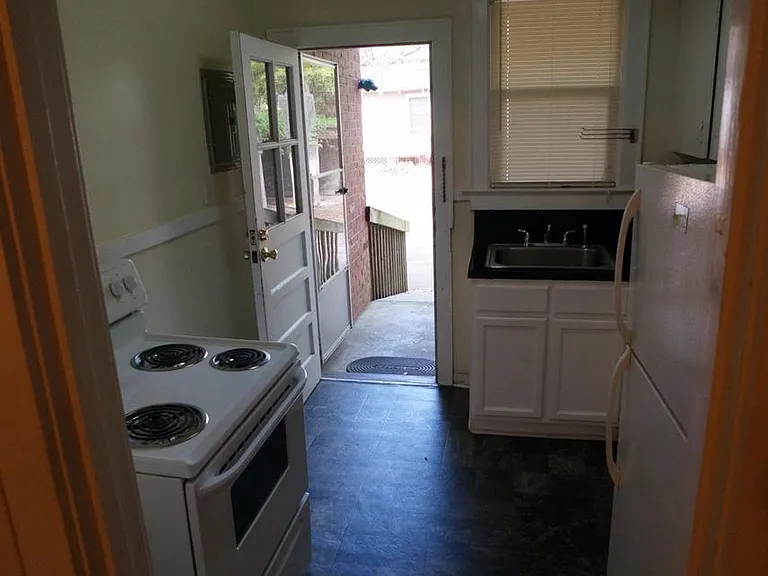 4 W 52nd St #A — Photo 4