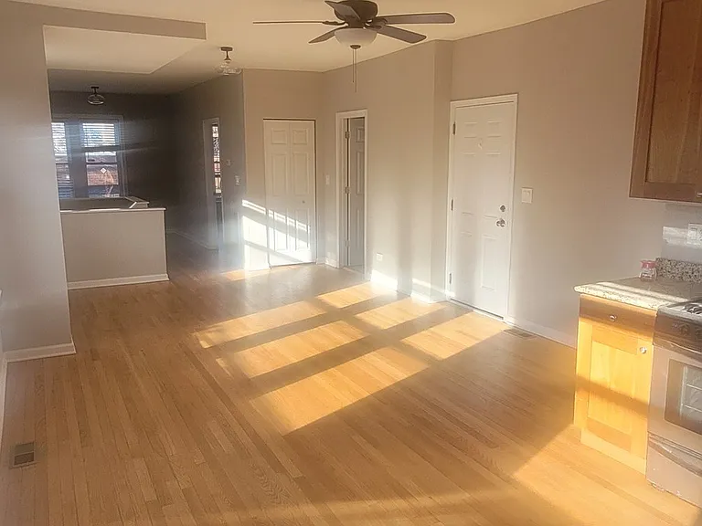 3745 W Argyle St #1 — Photo 5