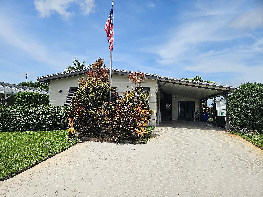 7680 SE Shenandoah Drive — Heritage Ridge Golf Club