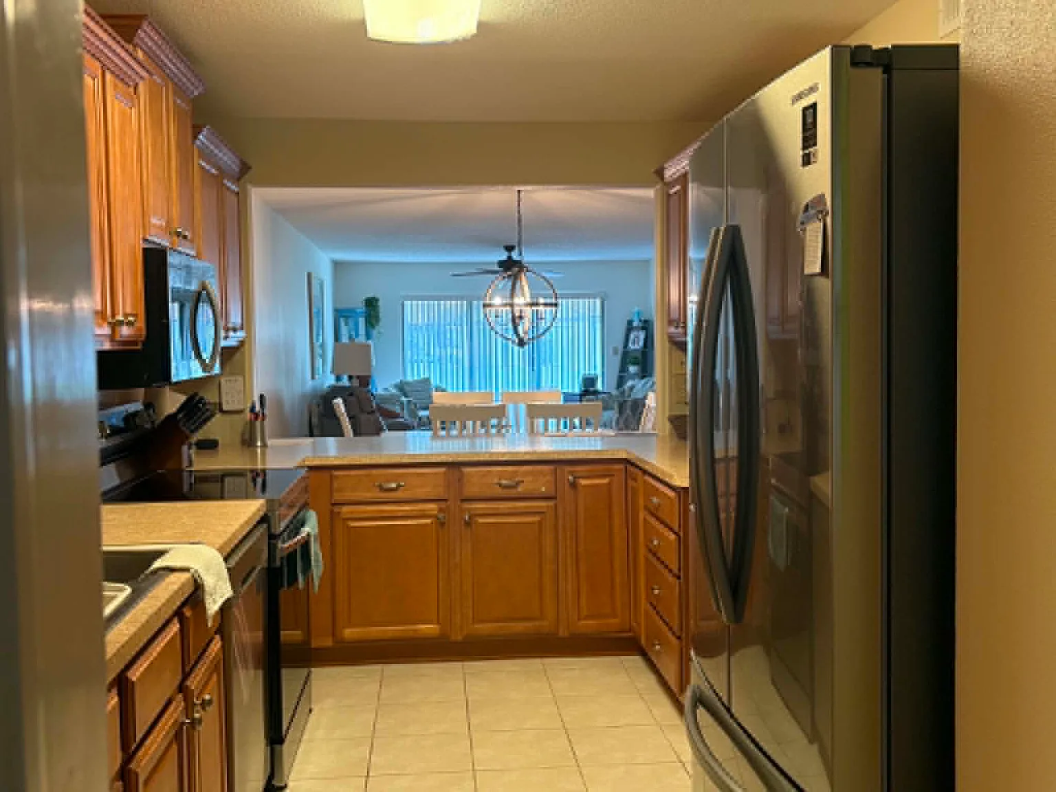 2 bed, 1371 sqft, $2,300 — Photo 4