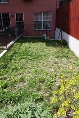 Rented by Douglas Elliman | media 21