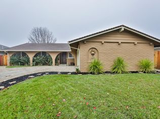 7671 Santa Barbara Dr, Gilroy, CA 95020