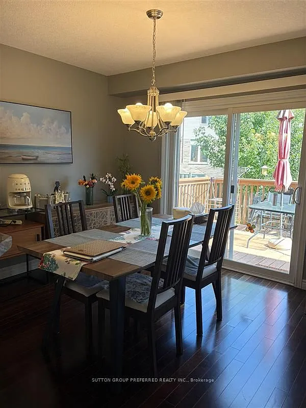 3 bed, $2,950 — Photo 2