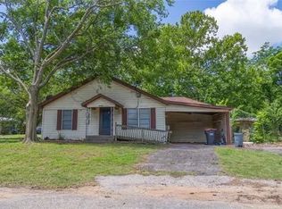 805 12th St NE, Paris, TX 75460