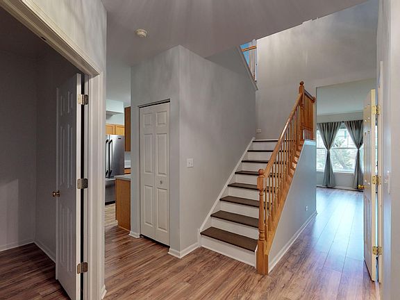 2nd image of 302 Pine Lake Cir