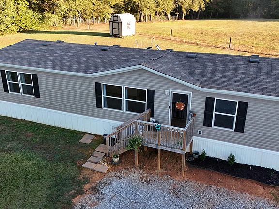 2nd image of 138 Quail Run Cir
