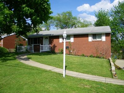 120 Convair Dr, Coraopolis, PA, 15108