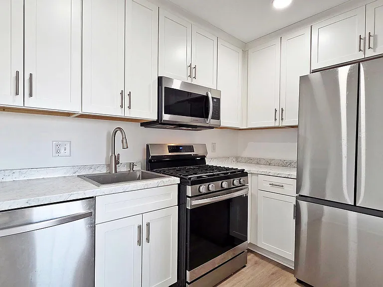 1712 Mount Vernon Ave #E — Photo 4