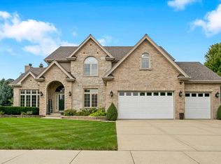 26519 Silverleaf Dr, Plainfield, IL 60585