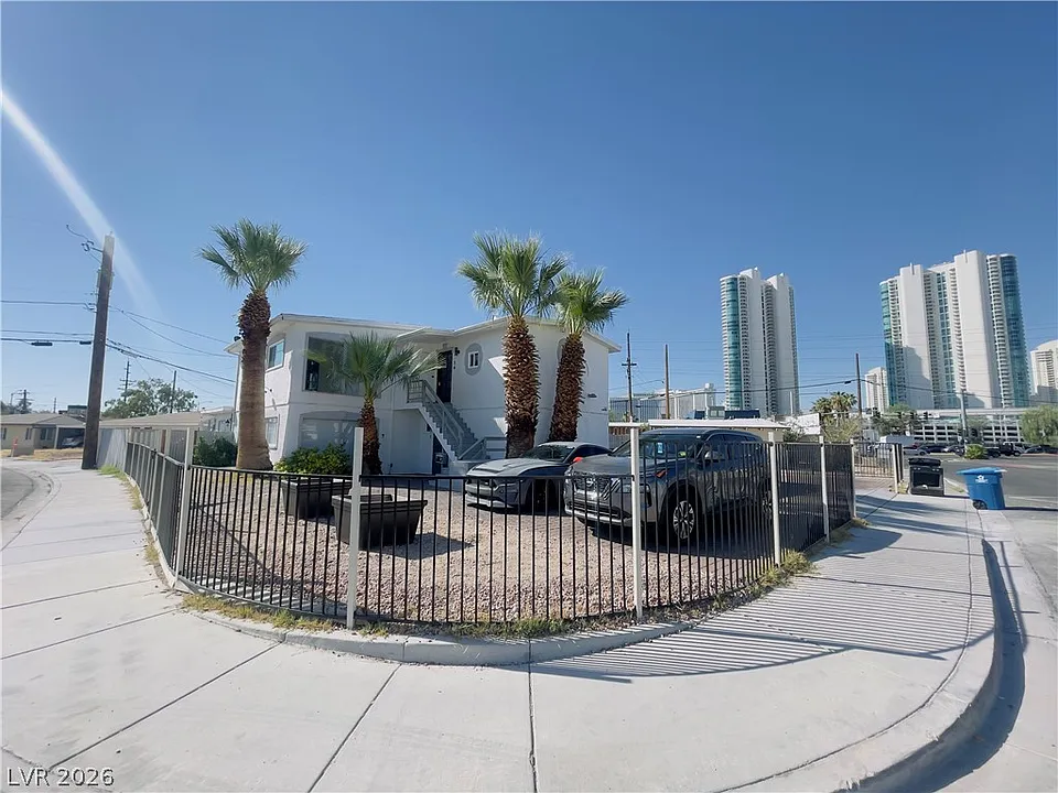 2317 Santa Rita Dr #4