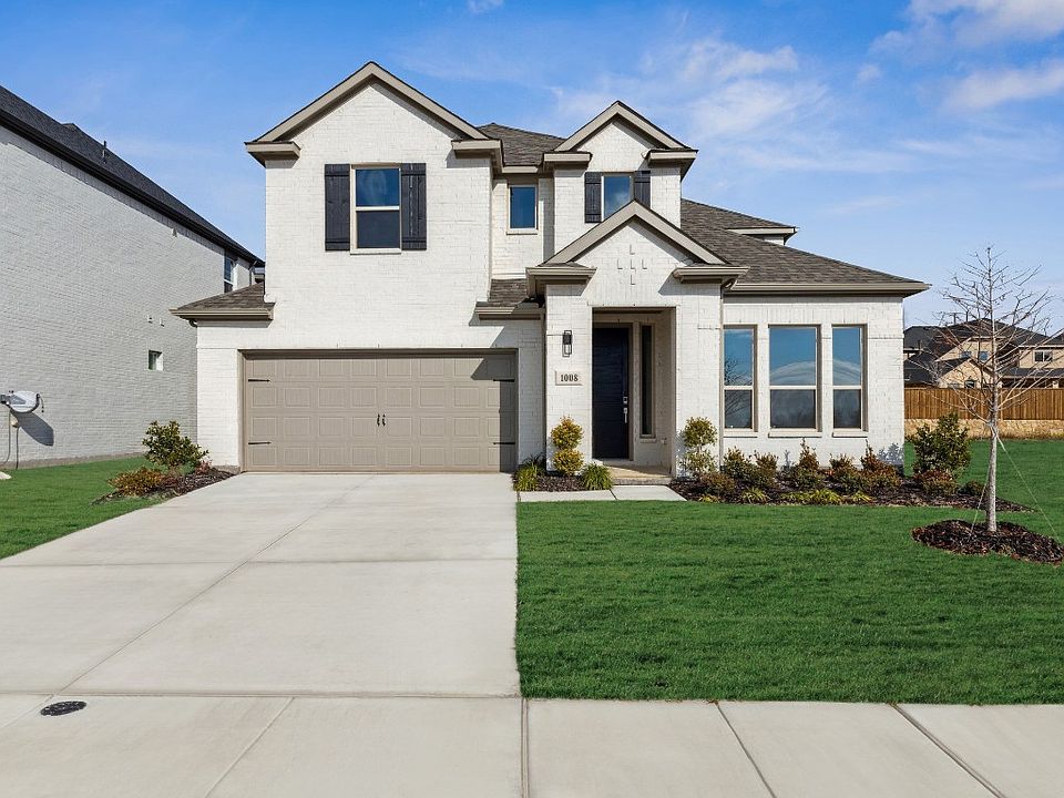 1st image of 1008 Magnolia Ln