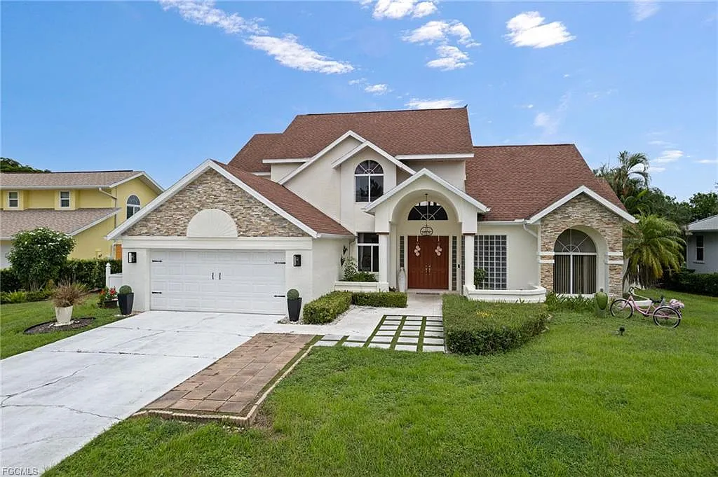 Building Photo - 6748 Willow Lake Cir