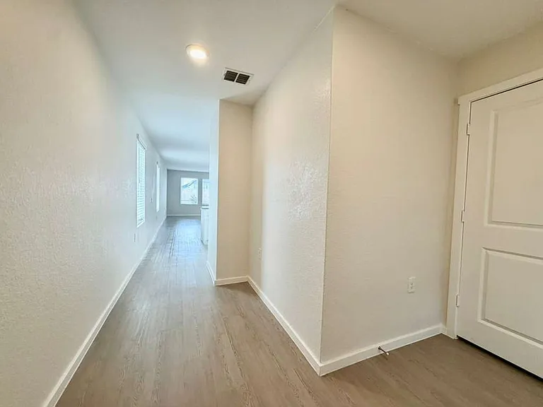 1402 Bertha Br — Photo 8