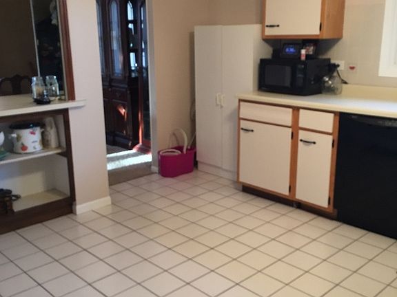 5th image of 2037 W Parkview Cir