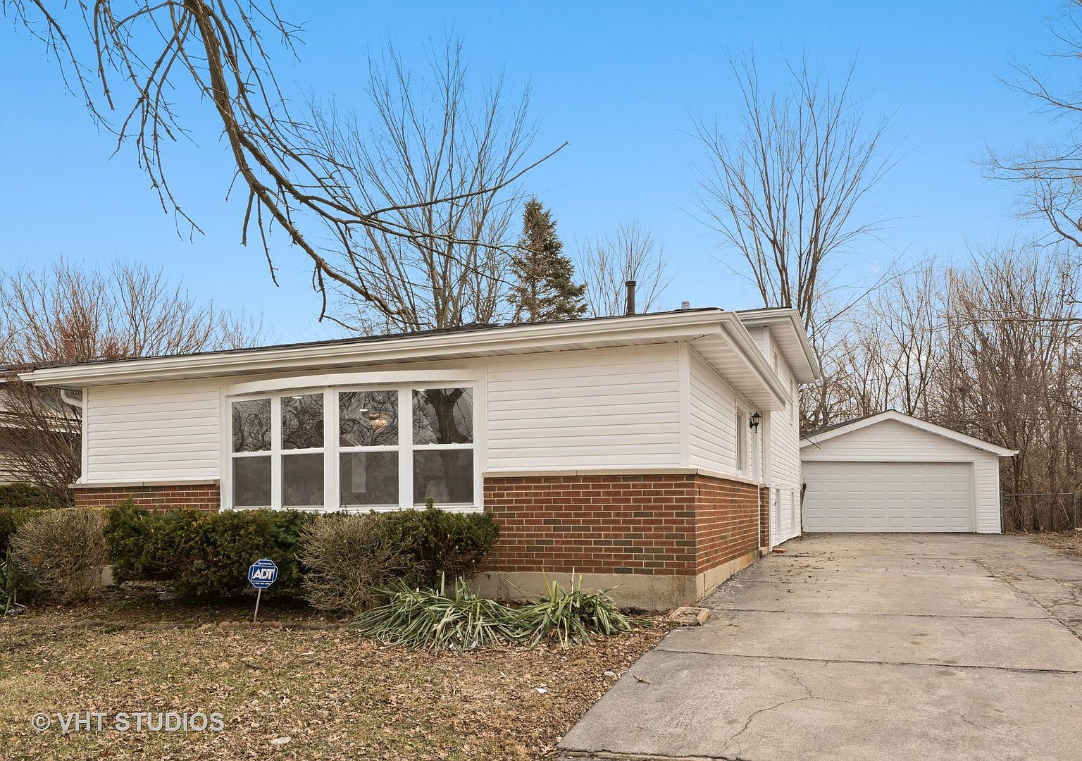 227 Lee St, Park Forest, IL 60466 | Zillow