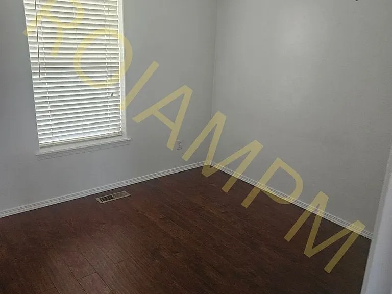 1064 Arrow Wood Ct — Photo 6