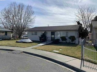 1518 W Ella St, Pasco, WA 99301