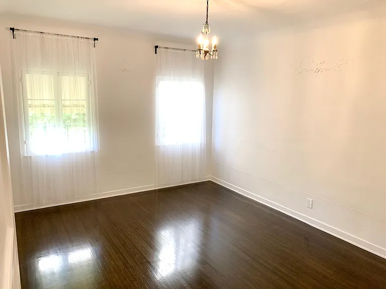 9332 W Olympic Blvd — Photo 26