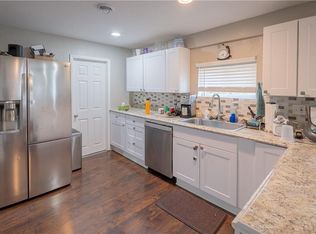 4902 NW Waukomis Dr, Kansas City, MO 64151