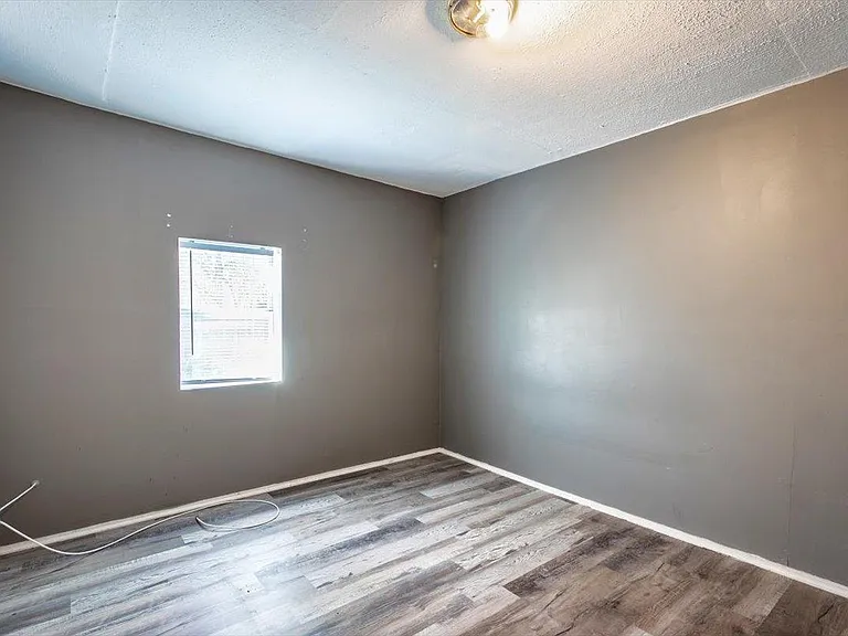 531 New Berlin Rd — Photo 16