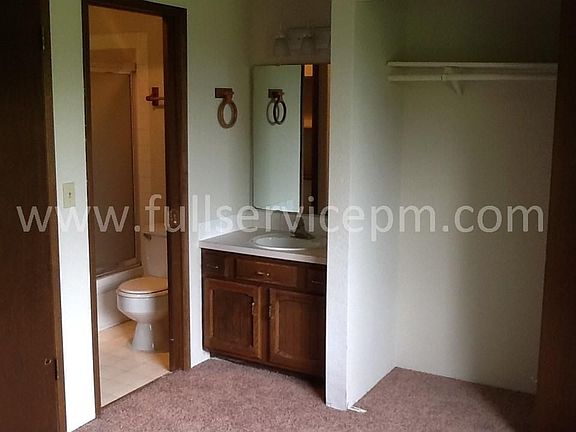 4th image of 6327 49th Dr NE