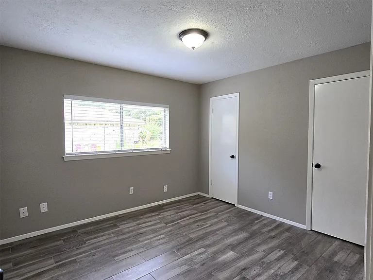 24015 Farm Hill Rd — Photo 17