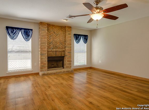 4th image of 8426 Athenian Dr