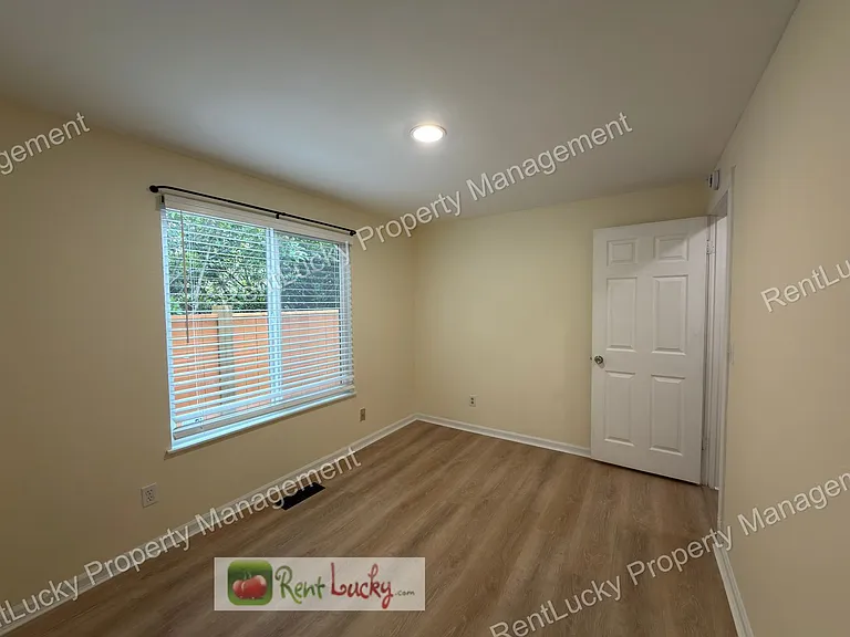 31911 42nd Ave SW — Photo 10