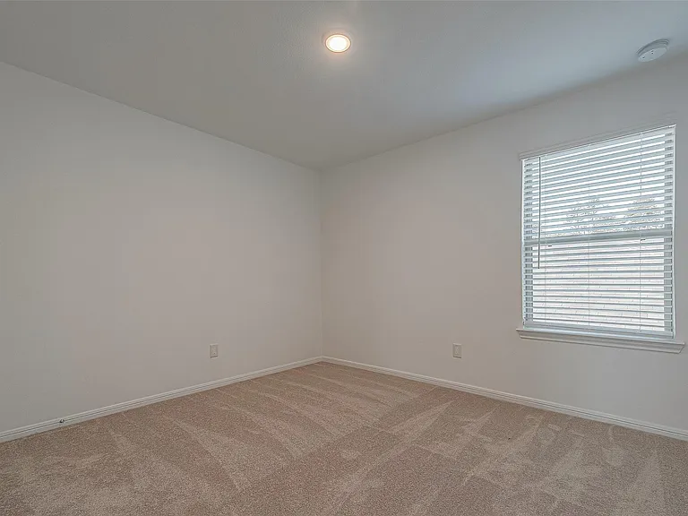 325 Maple Bark Trl — Photo 18
