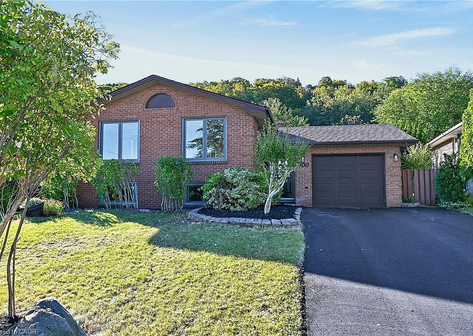 1st image of 100 Marcella Cres