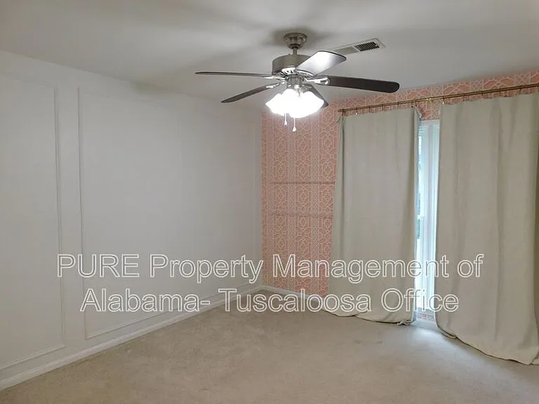 1213 Heritage Ln — Photo 24