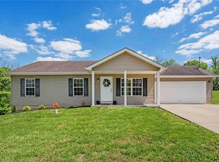 713 Bogy St, De Soto, MO 63020