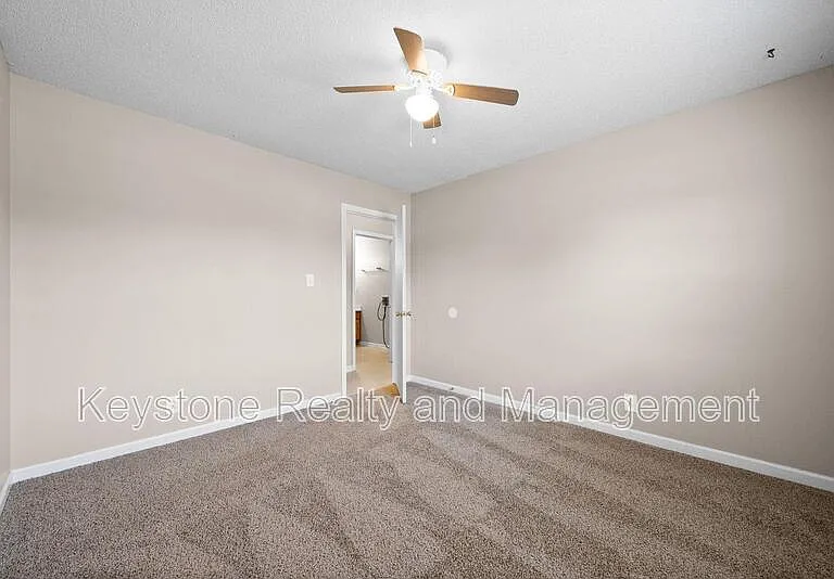 1375 Thompsonville Ln #49 — Photo 10