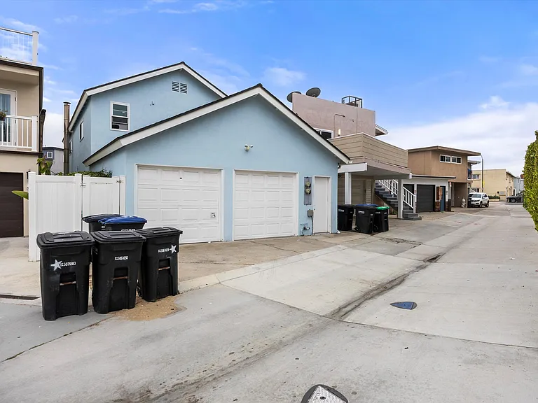 211 Cypress St #1/2 — Photo 31