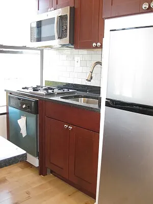 Rented by Tower Brokerage | media 25