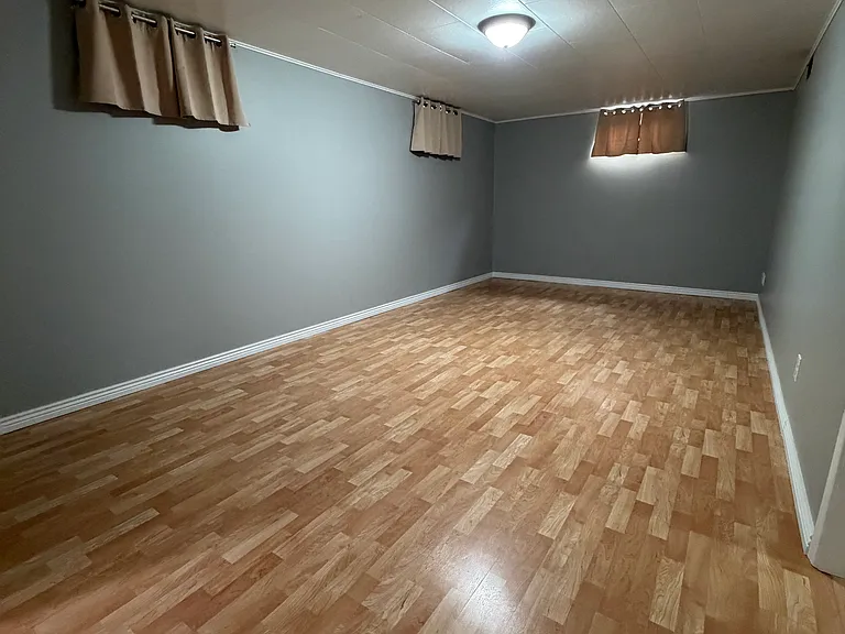 1621 W 82nd Pl — Photo 18